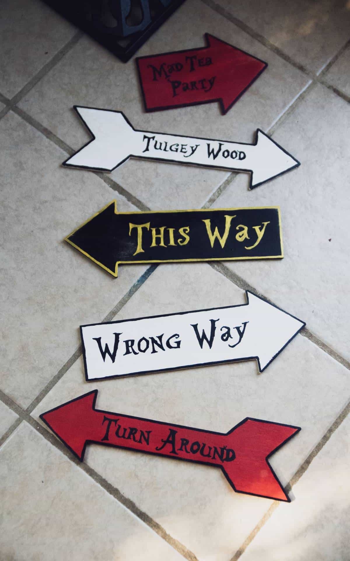 DIY Alice In Wonderland Directional Sign Post Capturing Wonderland