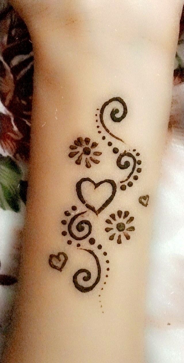 Henna Mehndi Tattoo Small